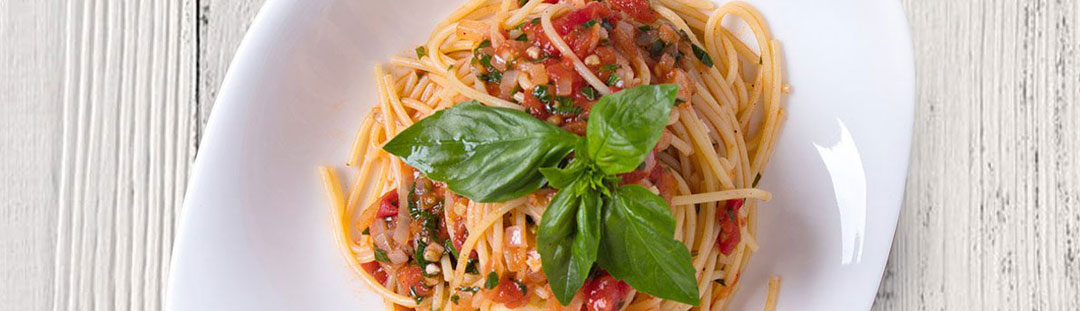 Спагеті ал помодоро і базиліко